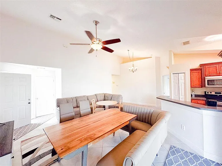 2474 Saint Augustine Blvd — Photo 4