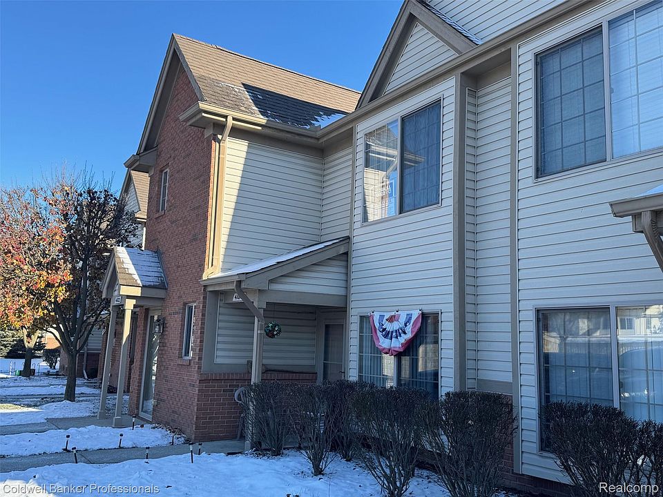 1st image of 41022 Rose Ln