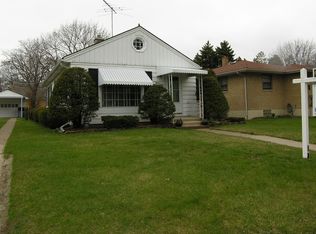 330 Westmoreland Ave, Waukegan, IL 60085