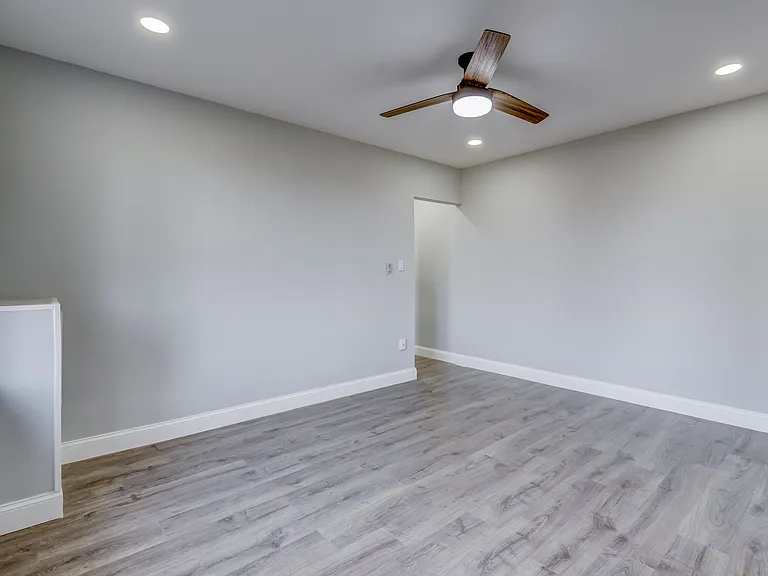 429 Fairmount Ave #109 — Photo 3