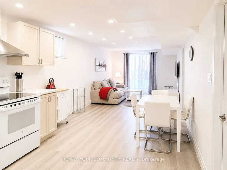 95 Maplegrove Ave #BSM — Photo 4
