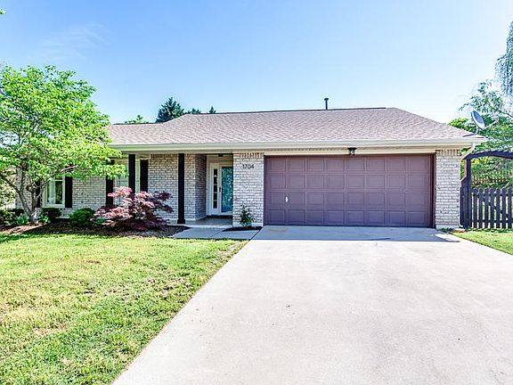 4th image of 1704 Wood Field Cir