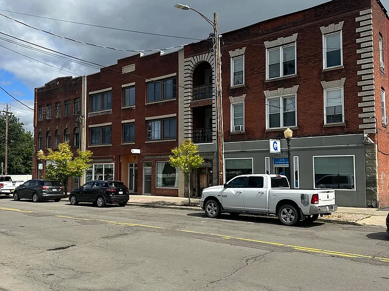 7 S Washington St #2C — Photo 16