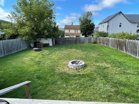 5th image of 106 Gilfillan St