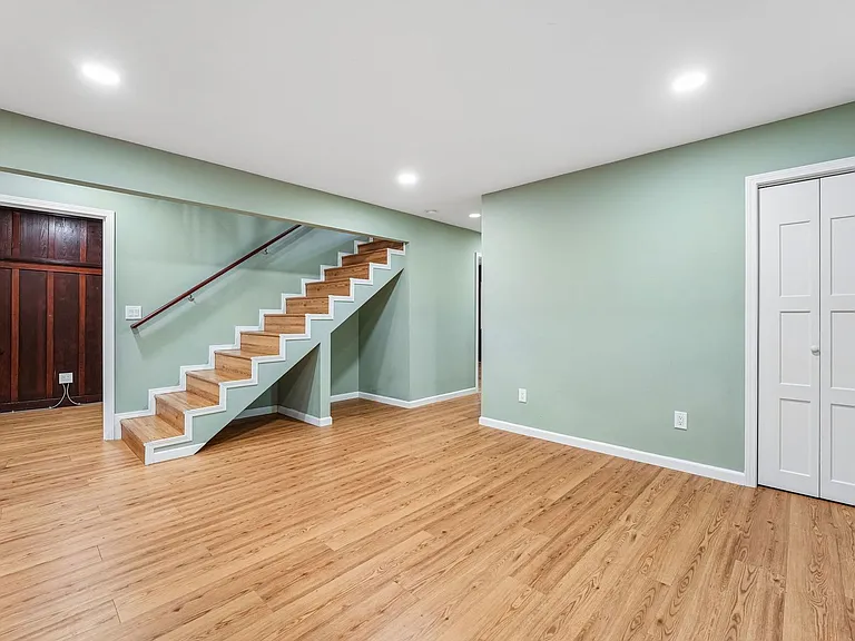 21567 Starrett Hill Dr — Photo 29