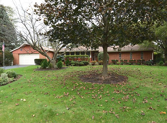2nd image of 357 Elmwood Ln S