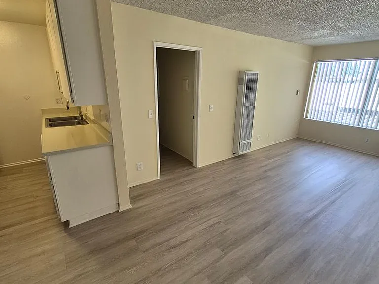 1130 W. San Bernardino Rd — Photo 33