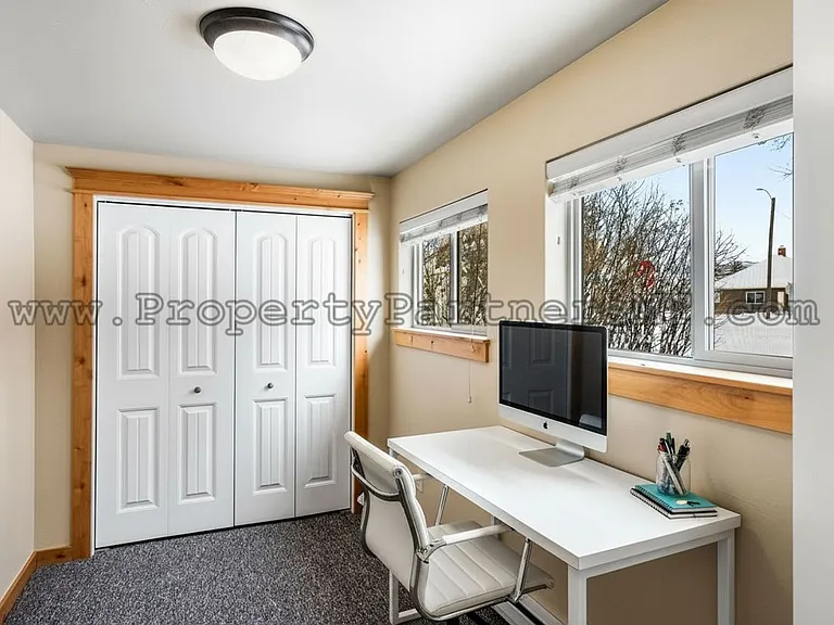 215 N Quaw Blvd — Photo 19