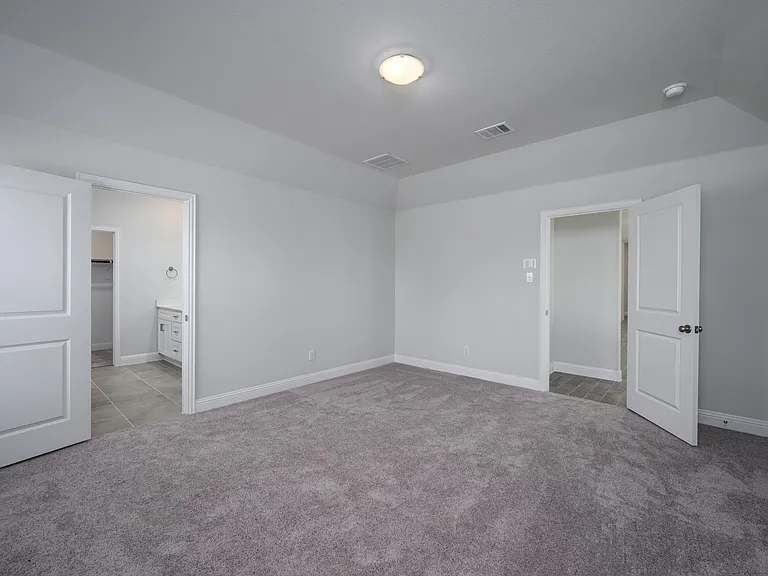 501 Amenduni Ln — Photo 13