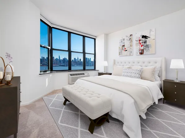 24a Avenue image 2 of 28