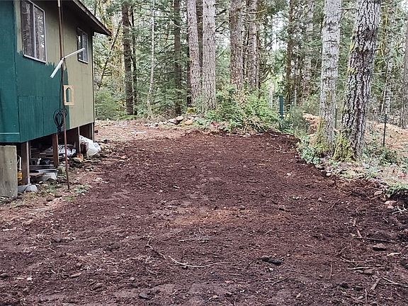 4th image of 430 N Mount Jupiter Drive