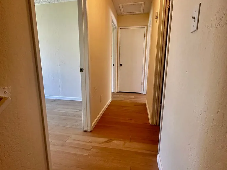 5042 Glide Dr #11 — Photo 7