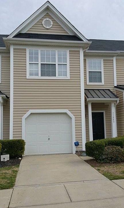 Front entrance Garage