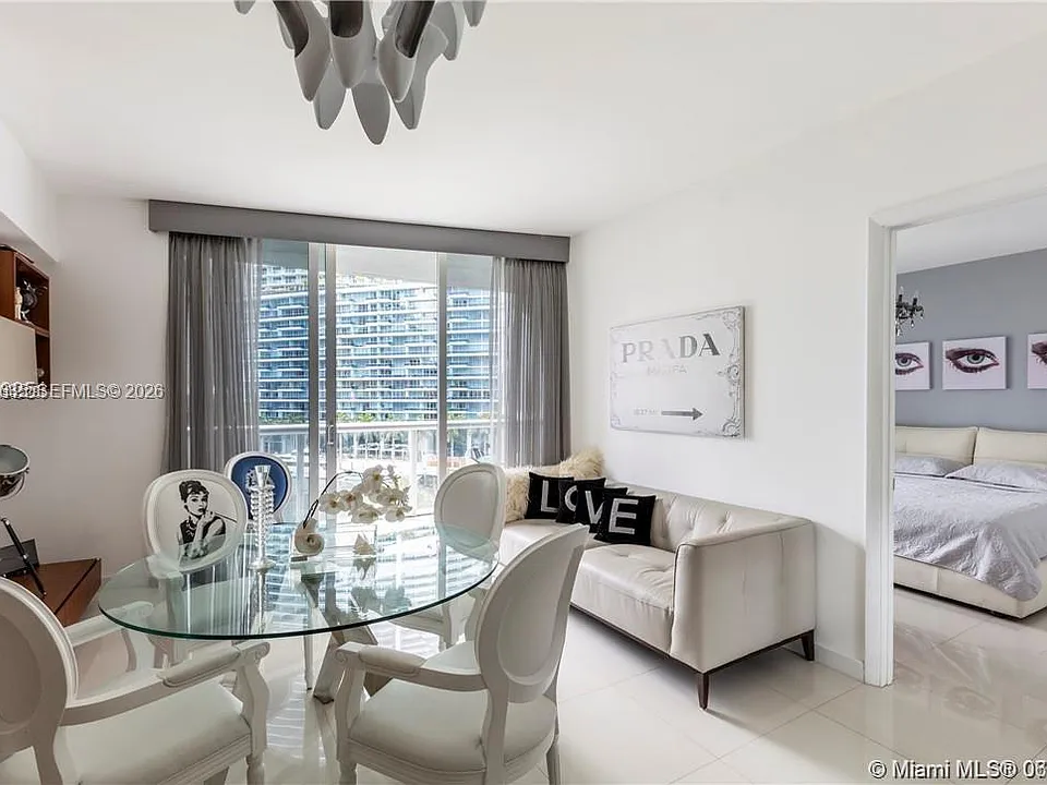465 Brickell Ave #604