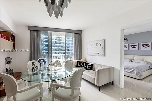 465 Brickell Ave Photo 1