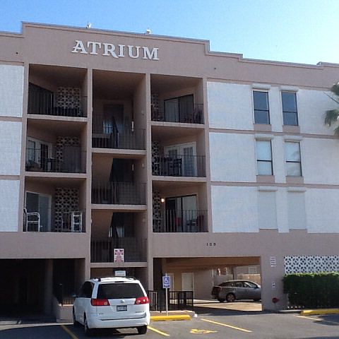 1st image of 109 W Tarpon St #204
