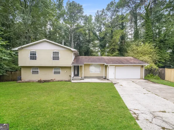 648 Overlook Ct, Jonesboro, GA 30238