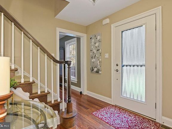 5th image of 48 Crosskeys Dr
