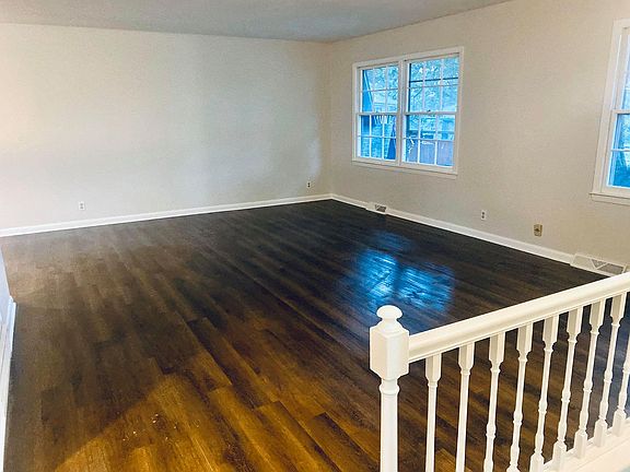 5th image of 8737 Orchard Ave