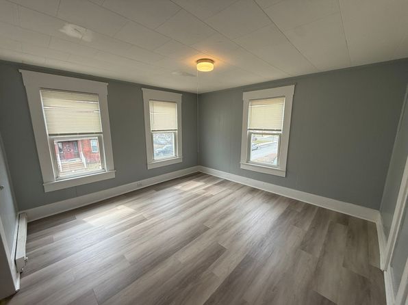 16 Alvord Ave APT 2L