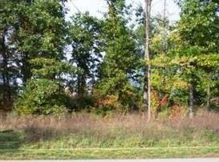 13754 Forest Ridge Cir, South Lyon, MI 48178