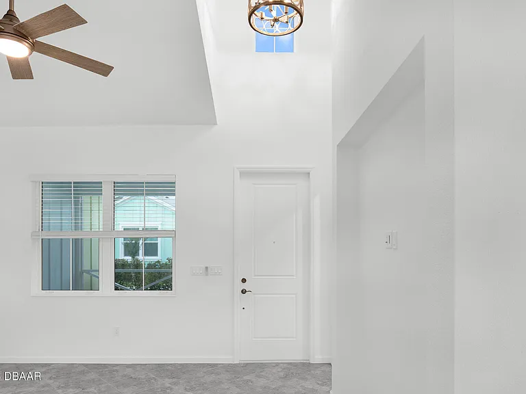 319 Cool Waters Way — Photo 2