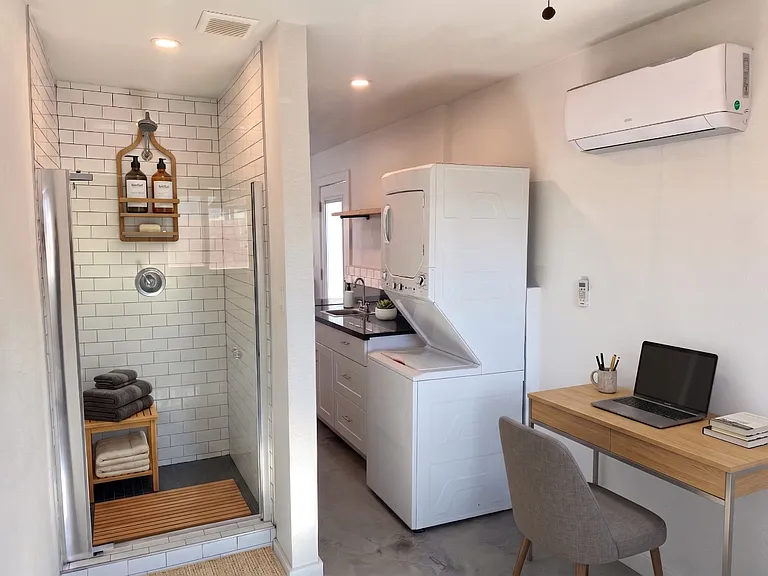 4207 N 27th St #13 — Photo 9
