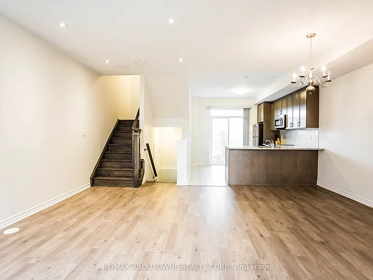 636 Evans Ave #36 — Photo 4