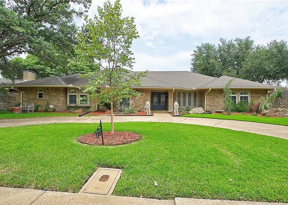 1st image of 6831 Winterwood Ln