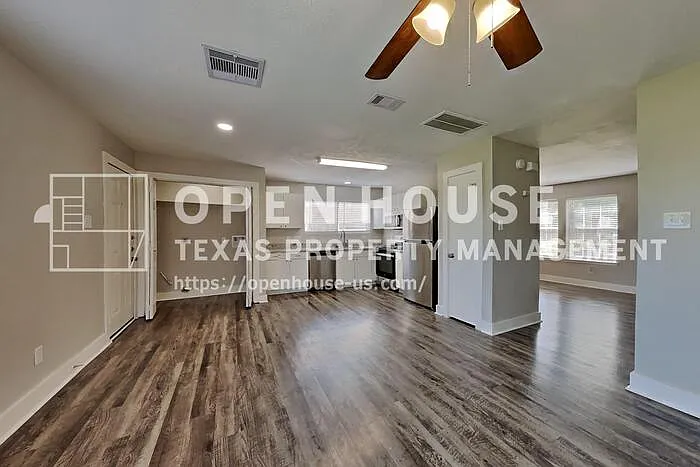 5150 Summit Lodge Dr — Photo 7