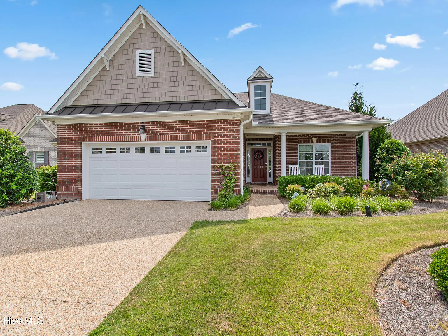 4 bed, 3.0 bath, 2055 sqft, $3,300 — Photo 1