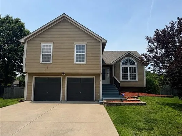 644 SE Jonathon Ave, Lees Summit, MO 64063