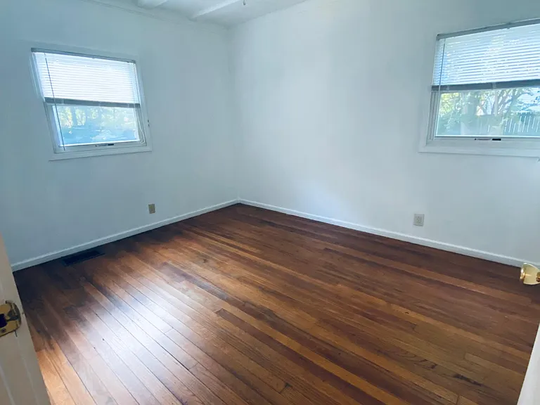 Bedroom #1