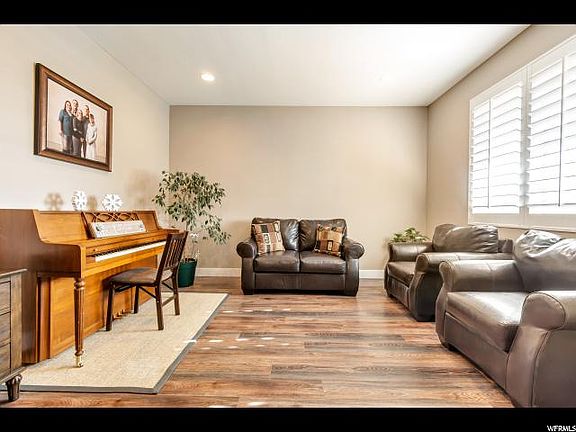 4th image of 5732 W Yukon River Ln