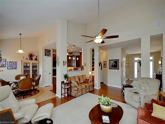 2nd image of 117 Creekwalk Ln