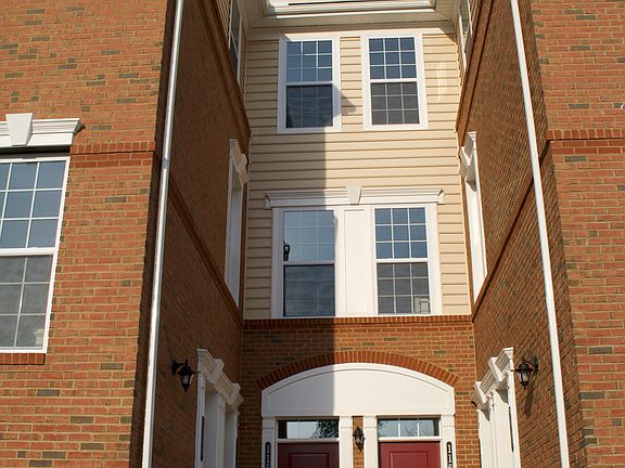 4th image of 23230 Milltown Knoll Sq Unit 115