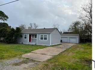 2619 Montrose Ave, Groves, TX 77619