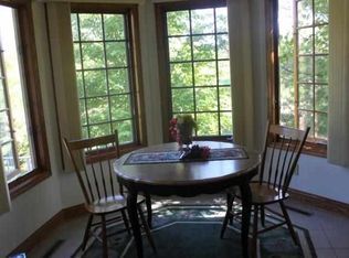 3314 Sunburst Dr, Bettendorf, IA 52722