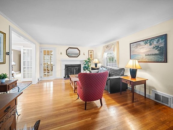 4th image of 50 Kendall Rd