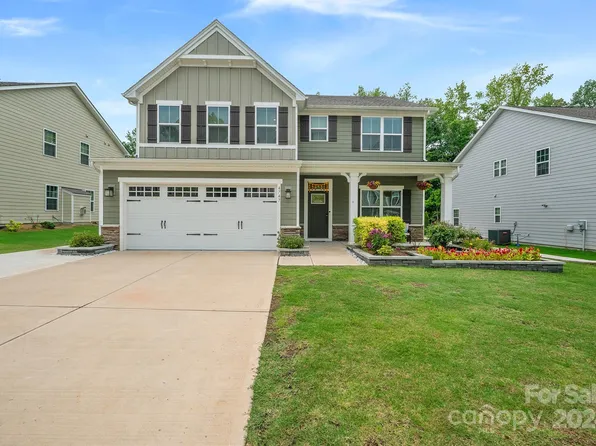 4747 Green Mountain Dr, Charlotte, NC 28215