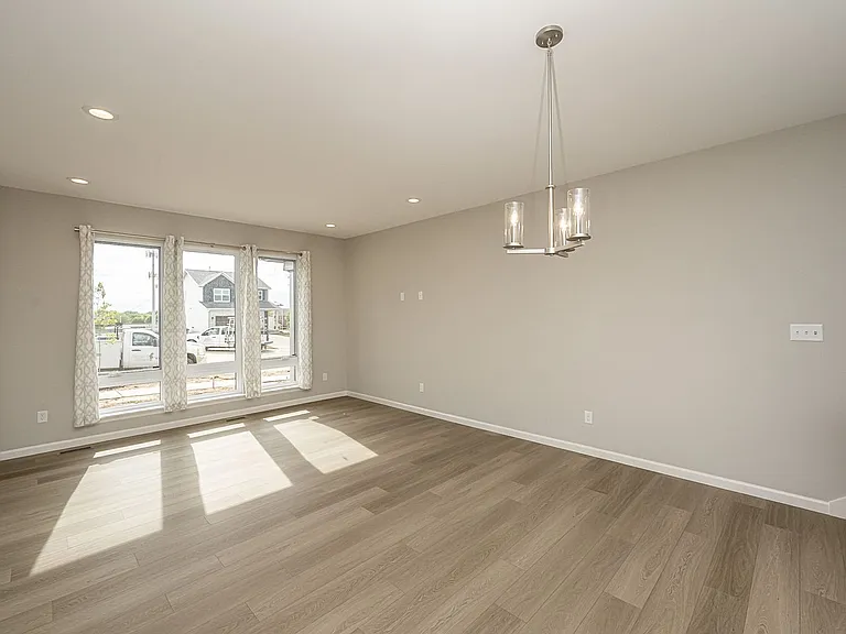 33 Wingtip Ct — Photo 10