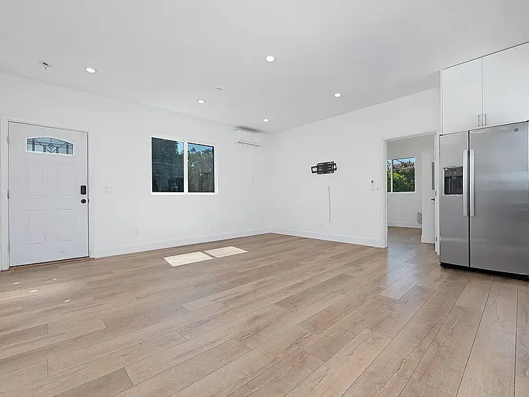 6266 Etiwanda Ave #18254 — Photo 8