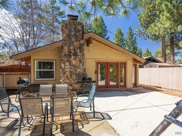 696 Lupin Ln, Big Bear Lake, CA 92315