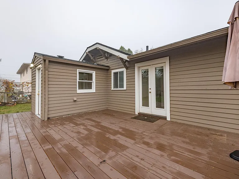 11130 NE Knott St — Photo 15