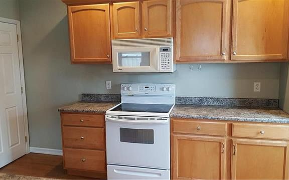 2nd image of 3151 Easton Ave