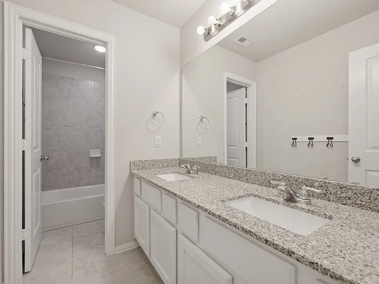10602 Wagner St — Photo 33