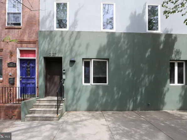 2127 Christian St, Philadelphia, PA 19146