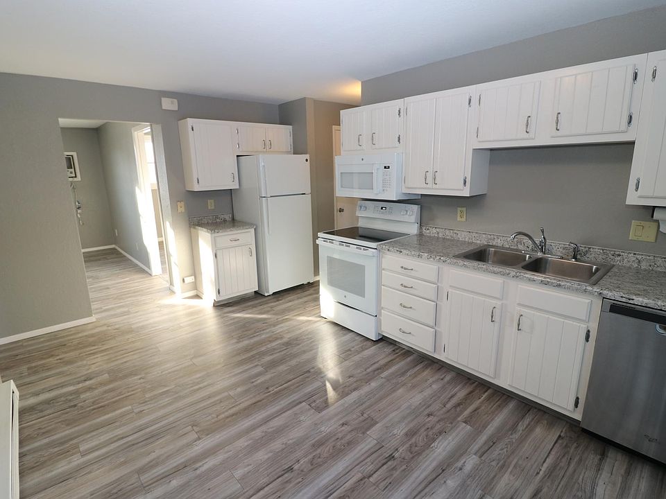 1st image of 2040 Pasadena Dr #4