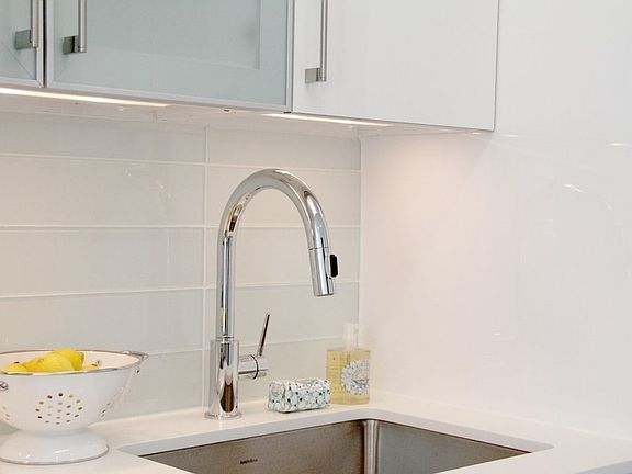 5th image of 3 W 36th St #4D1