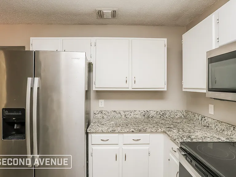 1340 Cy Blackburn Cir — Photo 10